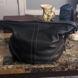 Vintage Y2K Black Leather Coach Shoulder Bag